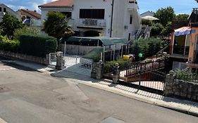 Casa Estancia Apartment